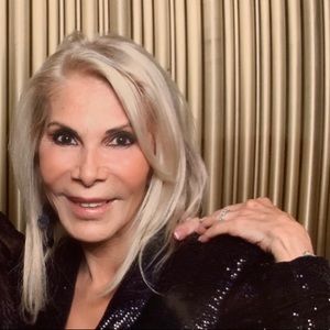 Meet your Posher, Andrea